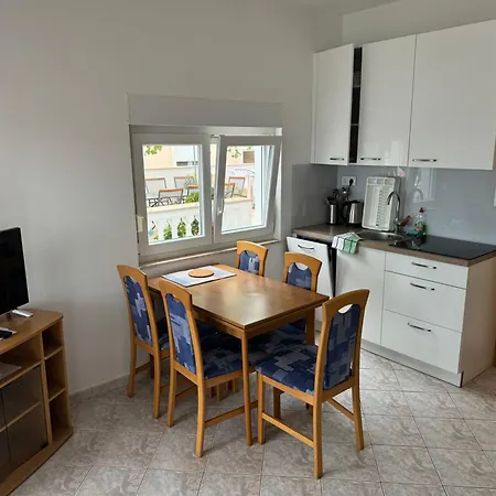 Apartament Buki-sea View *