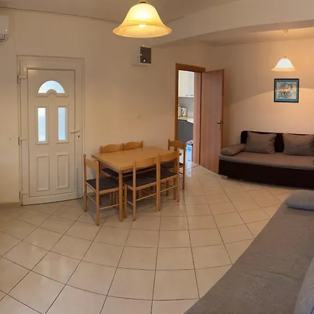 Apartment Buki-sea View