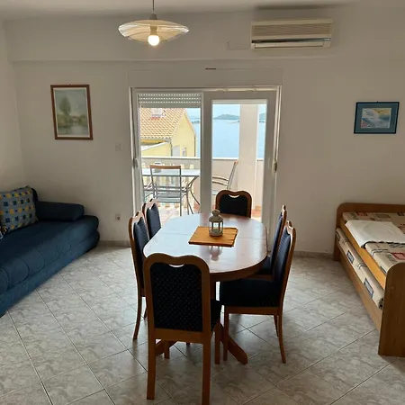 Apartment Buki-sea View *